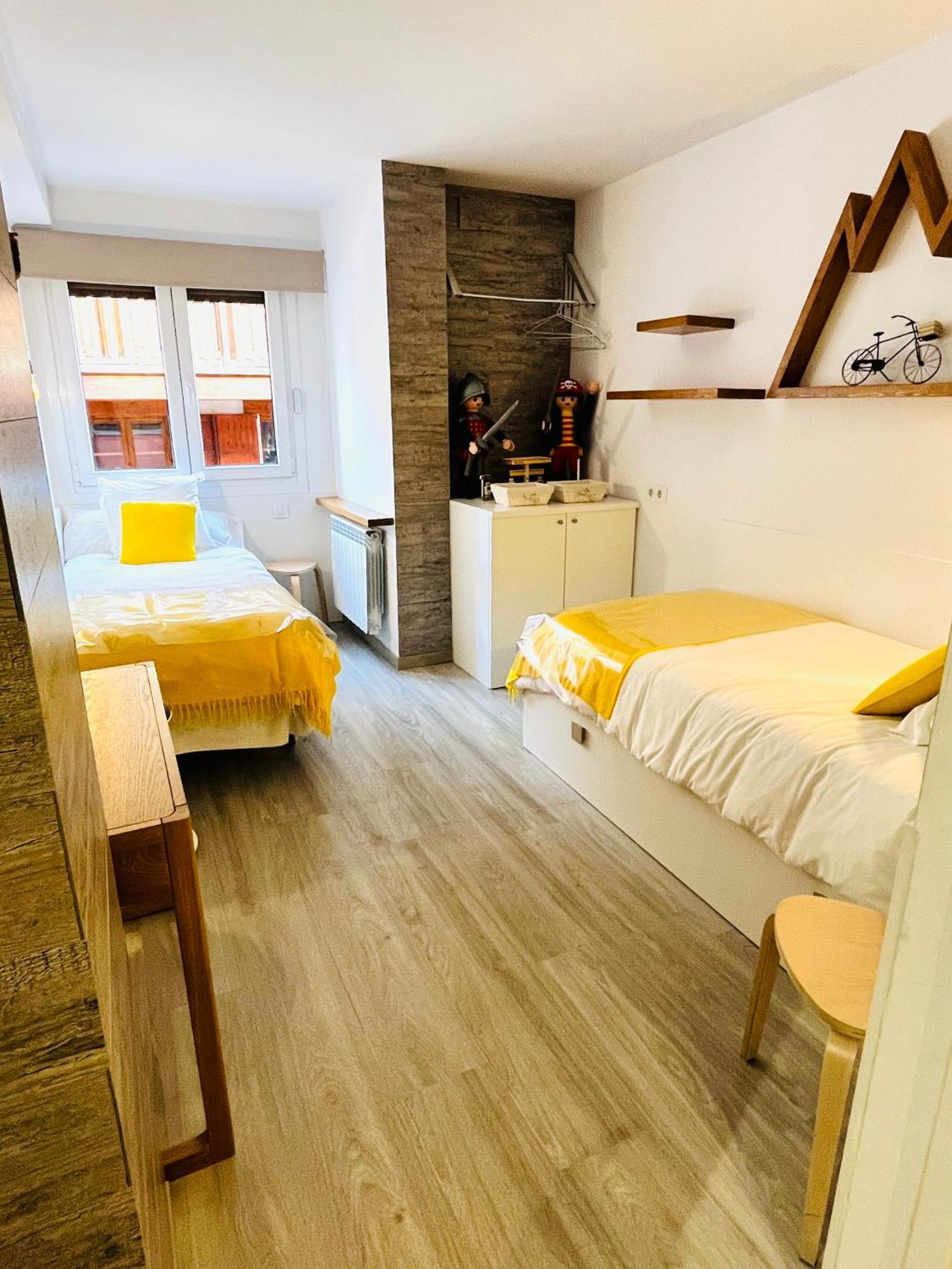 Up Benasque Flor De Nieve Apartment Bagian luar foto